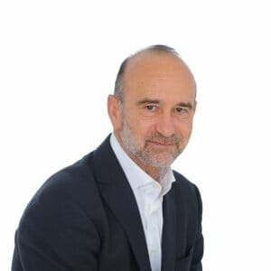 Karim Benomar, Transmisión de empresas España, transmisión de PYMES España