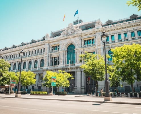 Valoración de Empresas España 2025: Múltiplos, ESG y Tendencias M&A, Transmisión de empresas España, transmisión de PYMES España
