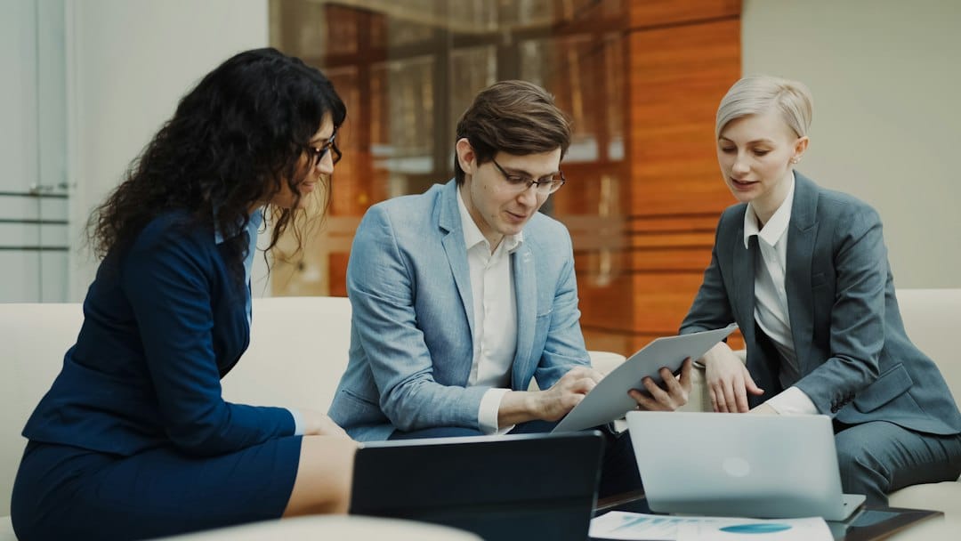Cómo preparar la transmisión de una PYME antes de hablar con compradores, Transmisión de empresas España, transmisión de PYMES España